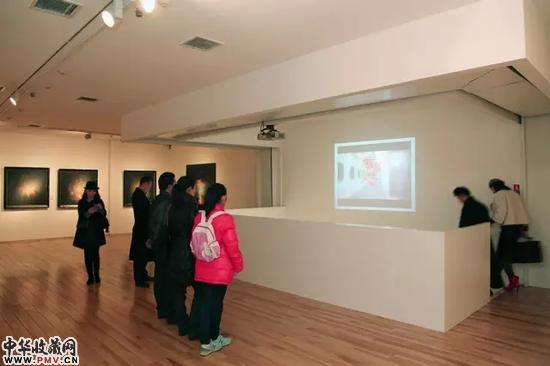 二层展览现场.webp (1)