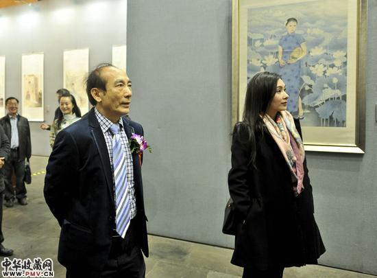 与著名演员杨恭如女士共同观看作品