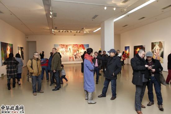 “隐身之焰”——余润德个展现场