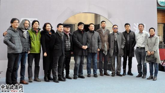 “原?溯”陈辉、董书兵、李鹤三人雕塑展 嘉宾合影