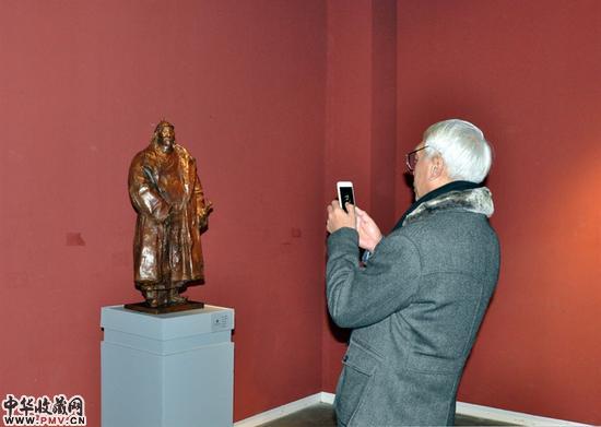 “原?溯”陈辉、董书兵、李鹤三人雕塑展现场