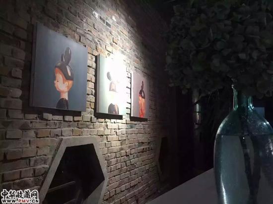 黄鹤《慢时光》三层月亮展览现场4