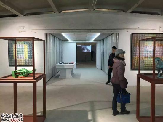 《纯粹之上》艺术群展