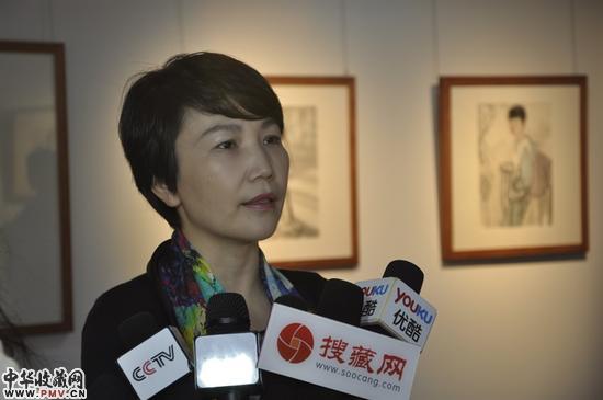 著名画家赵曼接受媒体采访