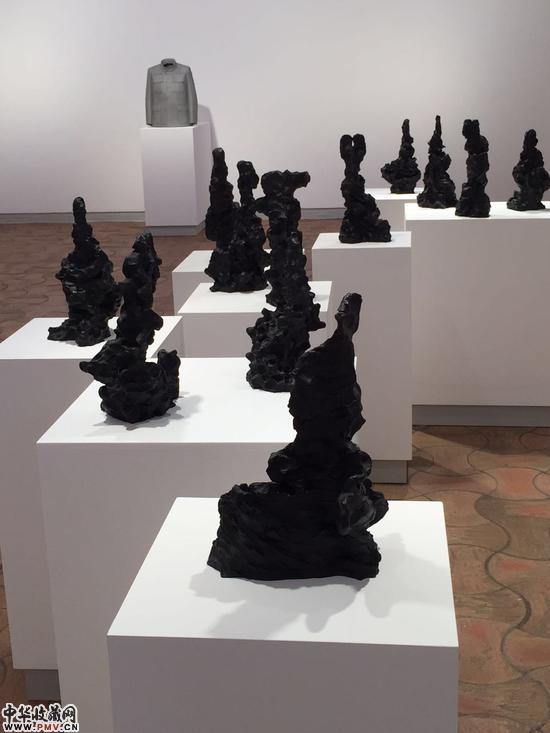 隋建国作品《12使徒系列》展览现场