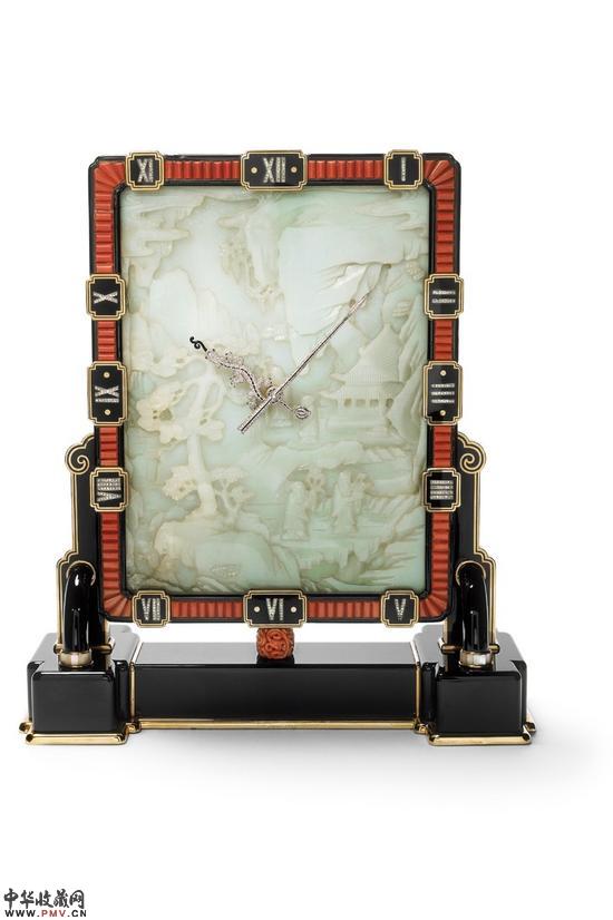 “插屏”座钟，卡地亚巴黎，1926年，铂金，金，玉，缟玛瑙，珊瑚，珍珠母贝，钻石，珐琅。卡地亚典藏，Nick Welsh， Cartier Collection ? Cartier
