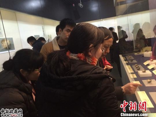 图为展览现场。　李晨虓　摄