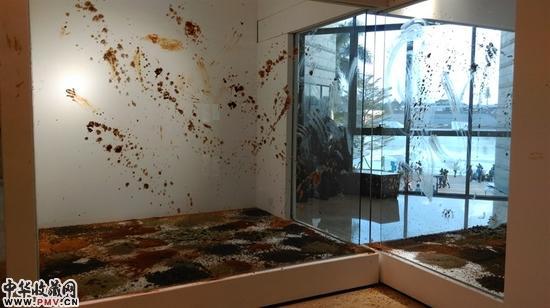 李山(Alessandro Rolandi )、弗兰克(Frank Gerlitzki)，香料站，综合材料，尺寸可变，2016