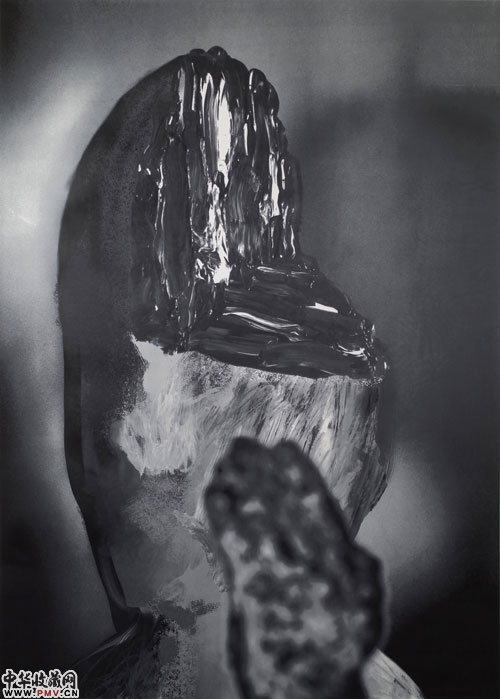 王磊 切掉的记忆 111x79cm 丙烯丝网版 2016