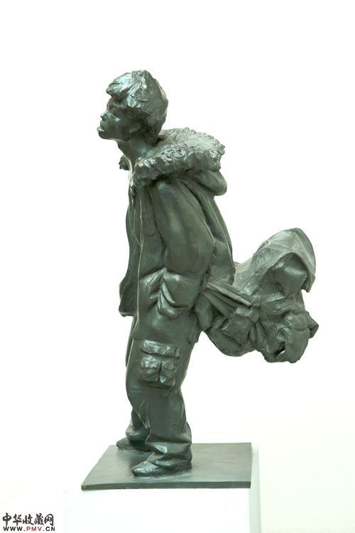 韦冬 《都市咖啡-男孩  》（侧面） 高83cm 长 40cm 宽35cm 青铜 2005年