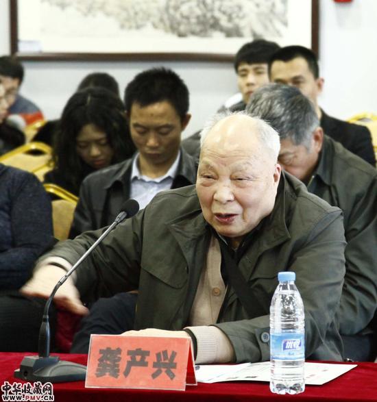 中国艺术研究院研究员，著名美术评论家龚产兴