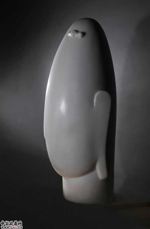 庞少贤汉白玉雕《佛本无形》