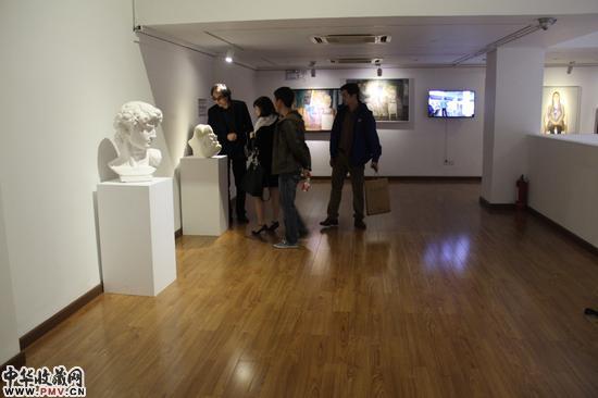 “石膏像”展览现场