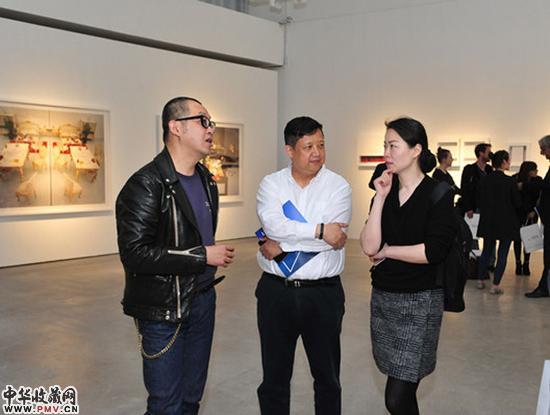 学术主持余丁、艺术家冯梦波与观众交流