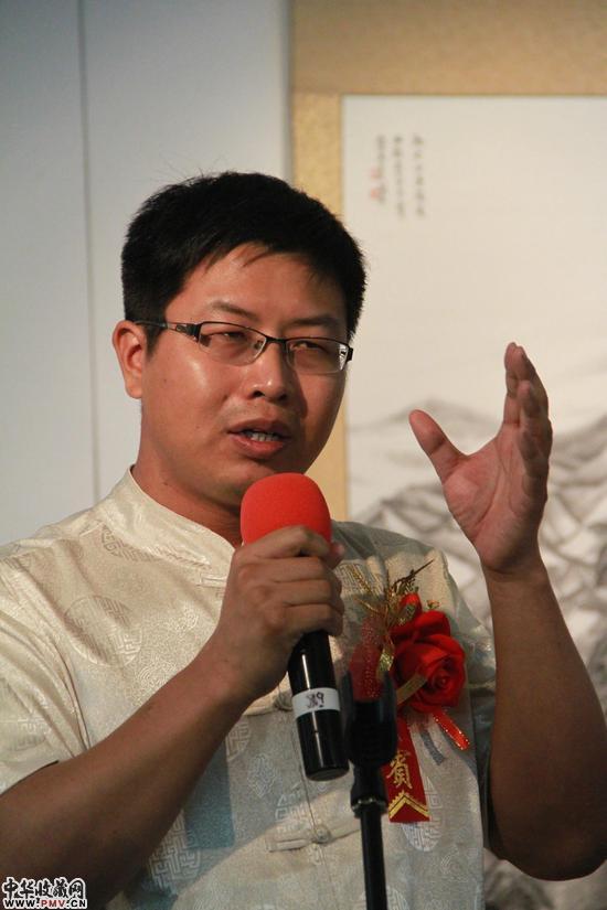 首都书画院副院长王新元