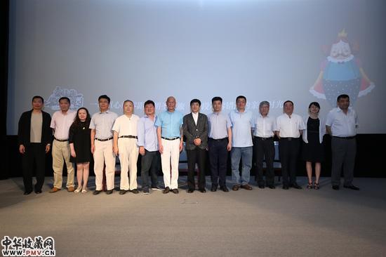 安徒生超级盛典开幕仪式现场合影