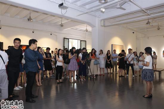 碰撞：观念具象艺术组绘画展开幕式举办 收藏资讯