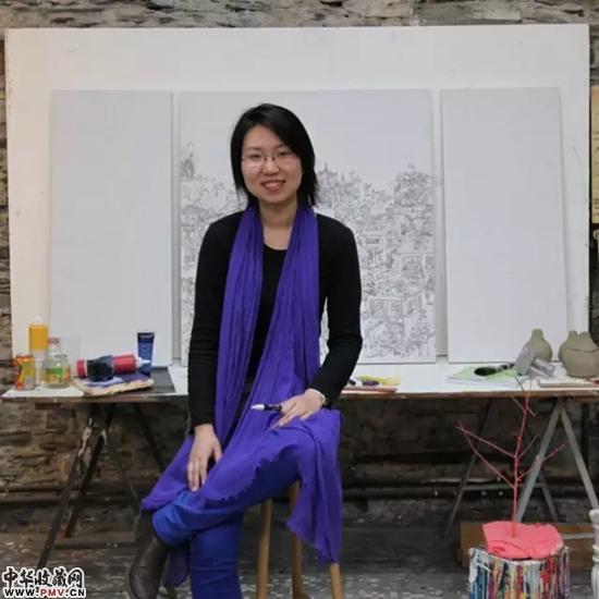 徐天天 摄于法国昂热工作室内