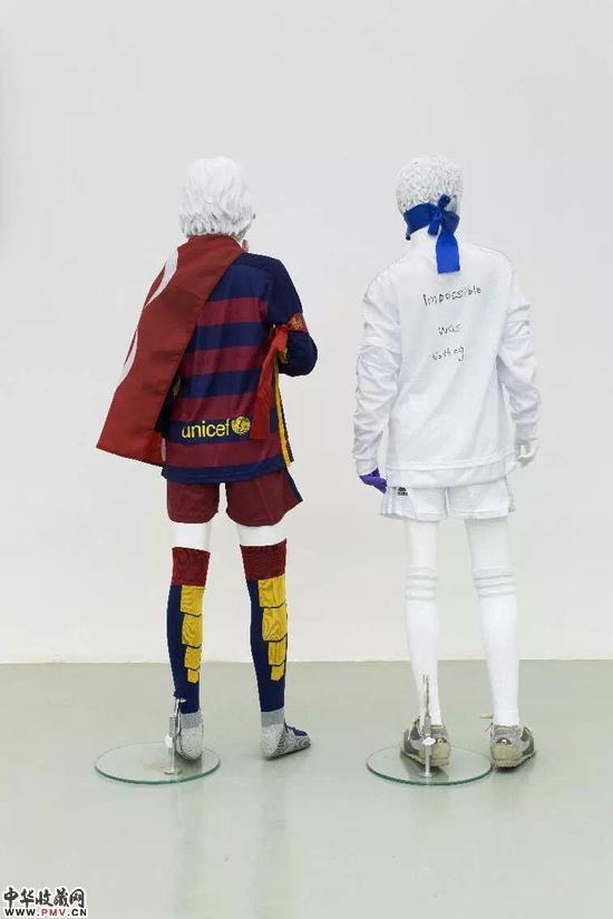 “姐做了，一切曾有可能”，喷绘、现成品，2015，艺术家：于瀛