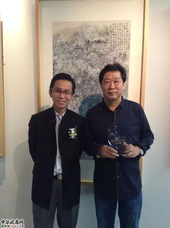 吴月霖与美协副主席何家英合影