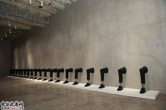 吕连涛作品《一排退》