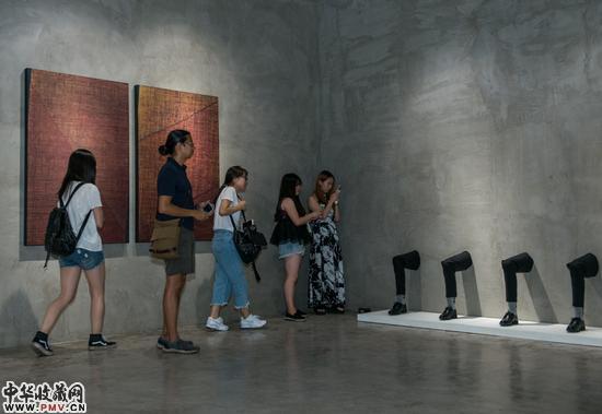 发烫的冰：冷形式的表现欲展览现场照片 (2)