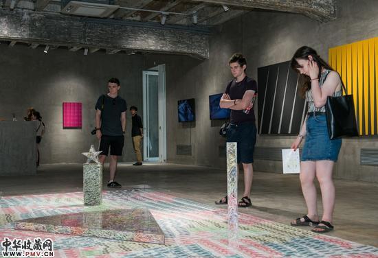 发烫的冰：冷形式的表现欲展览现场照片 (1)