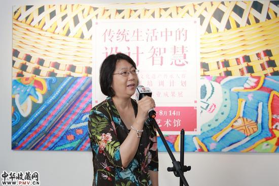 上海市文化广播影视管理局公共文化处（非物质文化遗产处）处长杨庆红女士