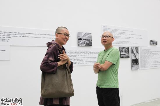 艺术家庆庆女士（左）和艺术家伊德尔先生（右）