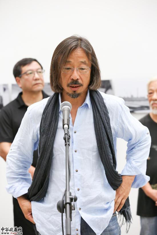 艺术家黄锐致辞