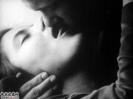 Andy Warhol, Kiss, 1963, (c)AWM 0005