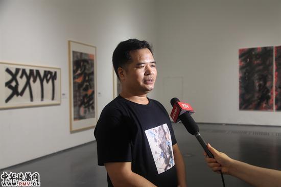 北京卫视采访艺术家何世斌