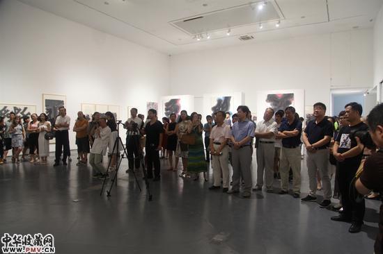 开幕式现场照片