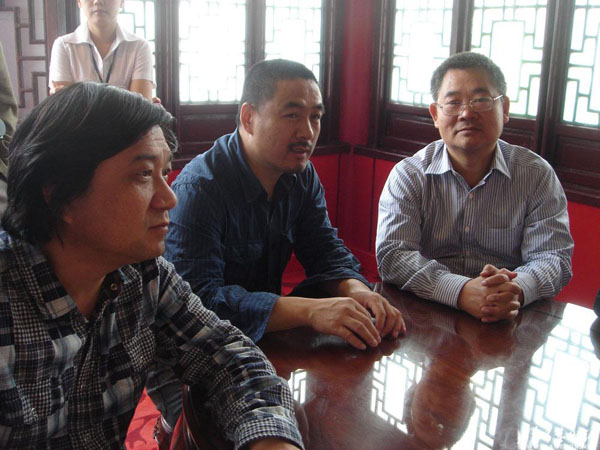 扬州参加王赞个人展览