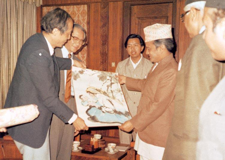 杨之光访问尼泊尔受尼泊尔首相接见