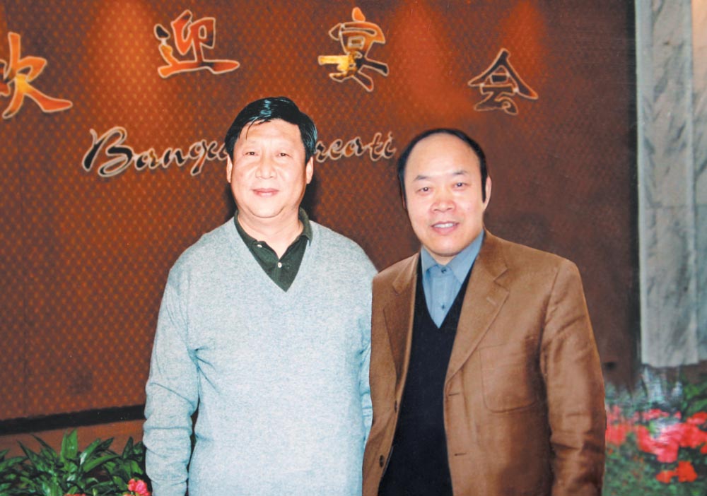习近平先生收藏谢辉作品《卧虎》