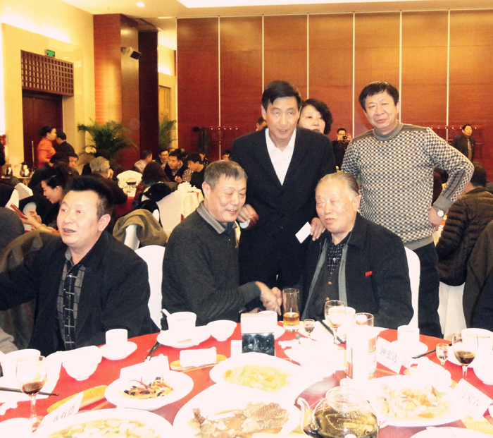 纪念毛主席诞辰119周年晚宴和毛主席警卫长祝酒
