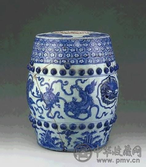 明 青花开光狮纹鼓