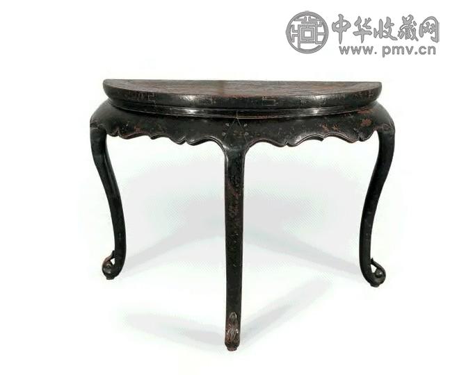 清早期 黑漆半圆桌