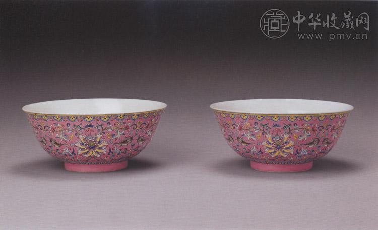 清嘉庆 粉地粉彩缠枝宝相花纹碗(1对)