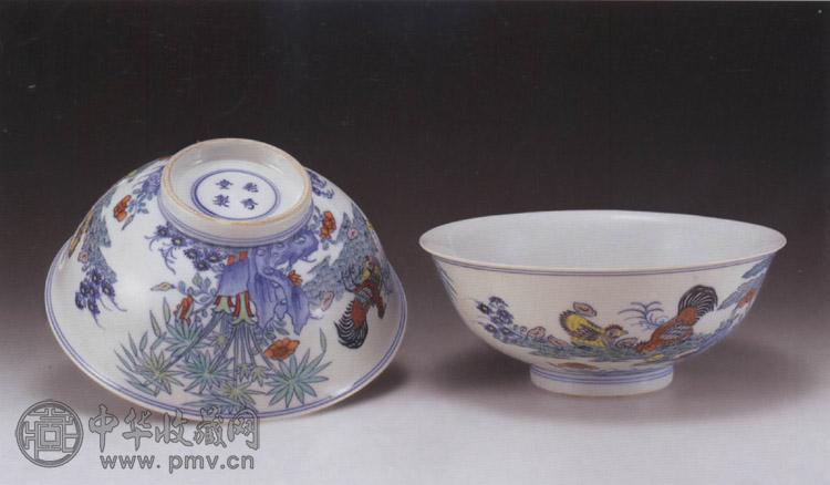 清乾隆 斗彩竹石芭蕉鸡碗(2件)