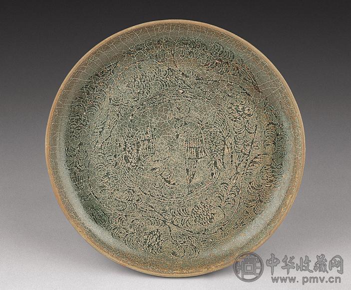 宋 青釉刻双凤纹盘