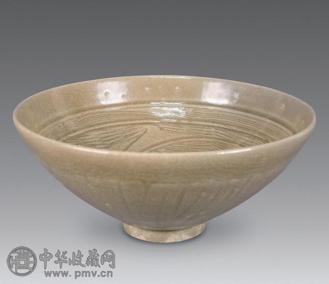 宋 同安窑青釉划花纹斗笠碗