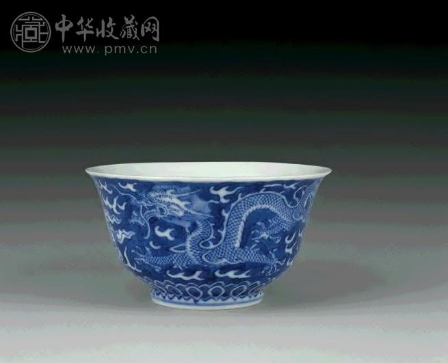 清道光 青花留白龙纹碗