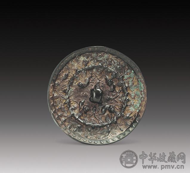 唐 铜海兽葡萄纹铜镜