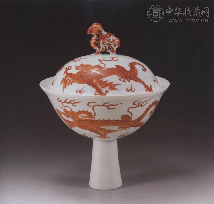 清乾隆 红彩云龙高足碗