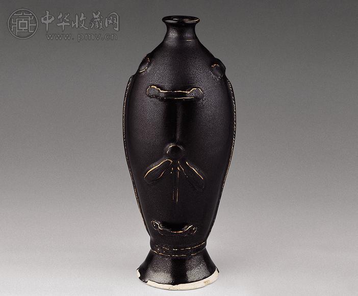 宋 定窑黑釉双鱼穿带瓶