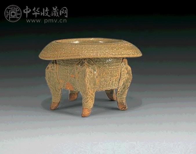晋 青釉三足炉