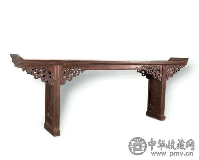 清中期 榆木大漆雕龙翘头案