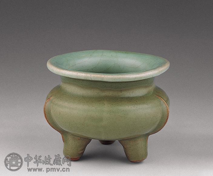 宋 龙泉鬲式炉